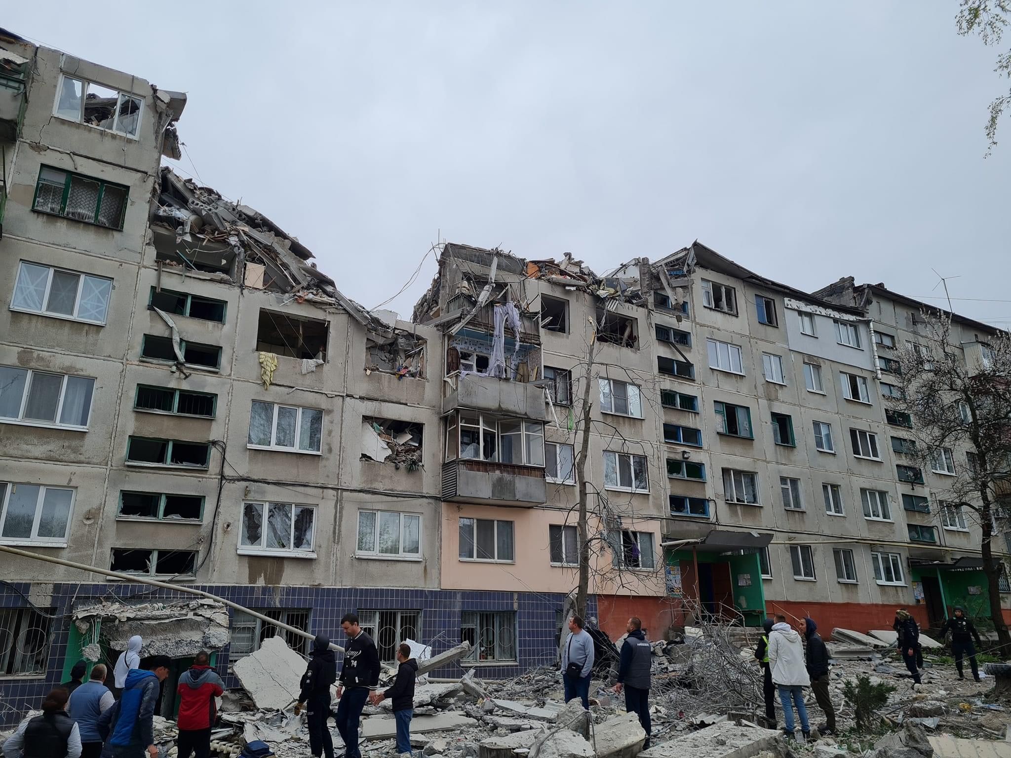Ракетна атака Слов’янська: кількість загиблих зросла, пошуки людей тривають