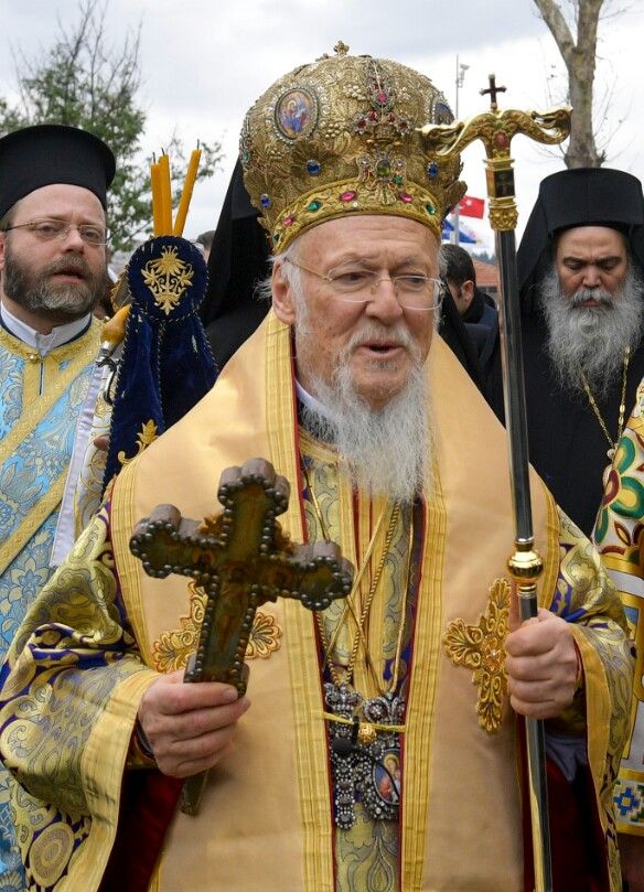 «Прийняти під свій омофор»: священники УПЦ МП звернулися до Вселенського патріарха Варфоломія