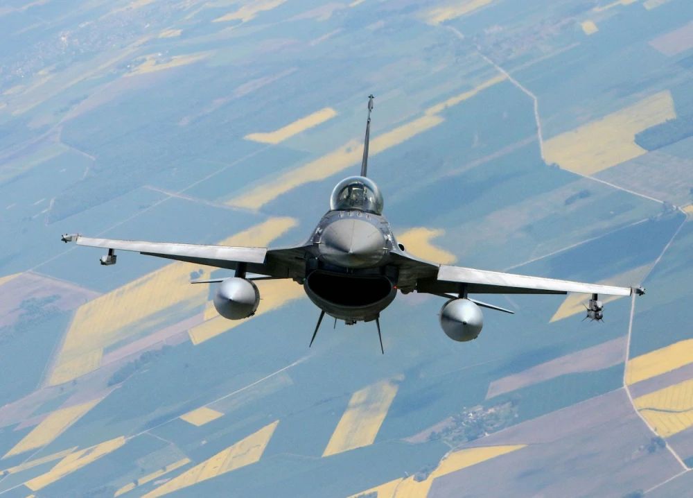 Українські пілоти розпочнуть навчання на F-16 у Британії