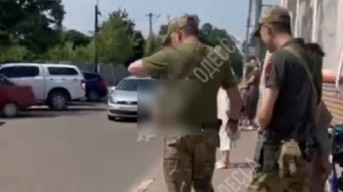 У Рені на Одещині працівник ТЦК стріляв під час вручення повістки