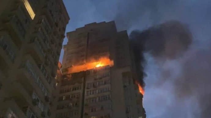 Нічна ракетна атака на Київ, є загиблі й поранені