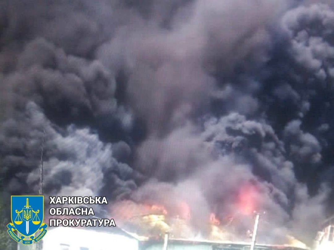 Окупанти вчергове вгатили по Харківщині – знищили залізничний вокзал