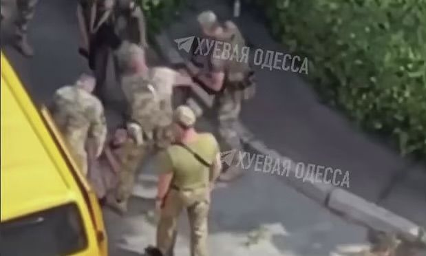 В Одесі відправлять на фронт  військових з ТЦК за побиття та викрадення цивільного