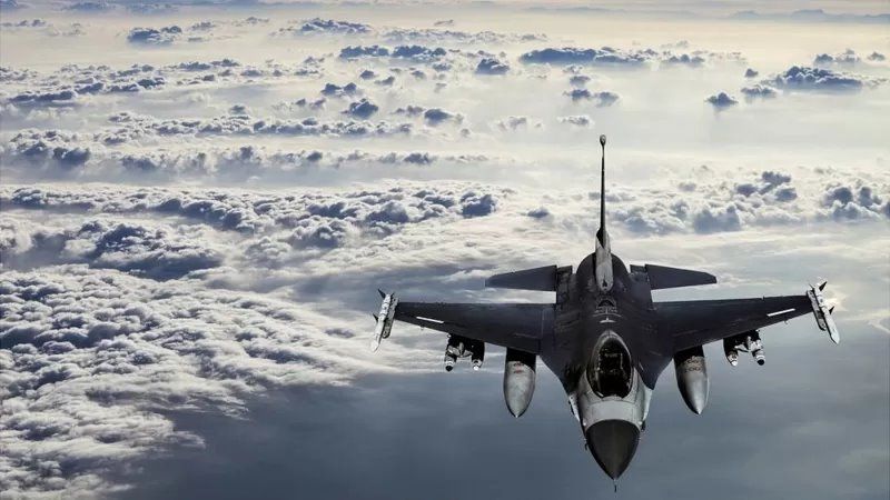 Байден дав добро: українські пілоти навчатимуться на F-16