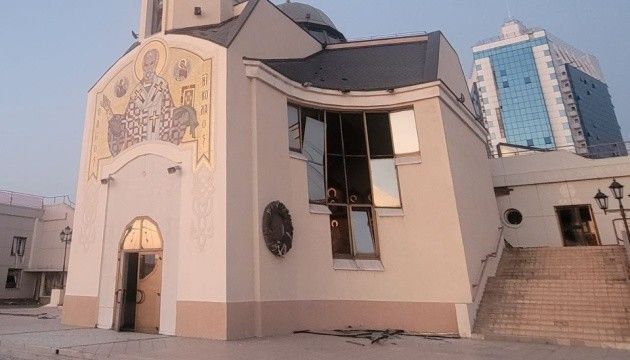 Пошкоджено церкву та готель: рашисти вгатили по Одесі, фото