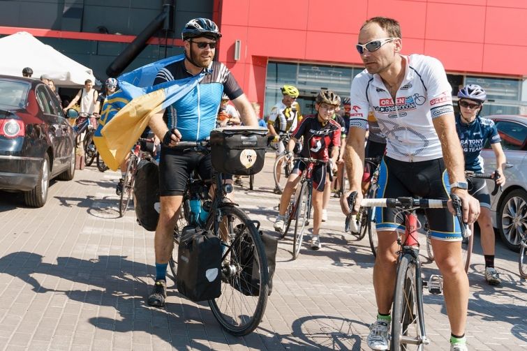 Благодійний велотур: журналіст із Люксембургу Мішель Мертен проїхав 2 тис км до Вінниці