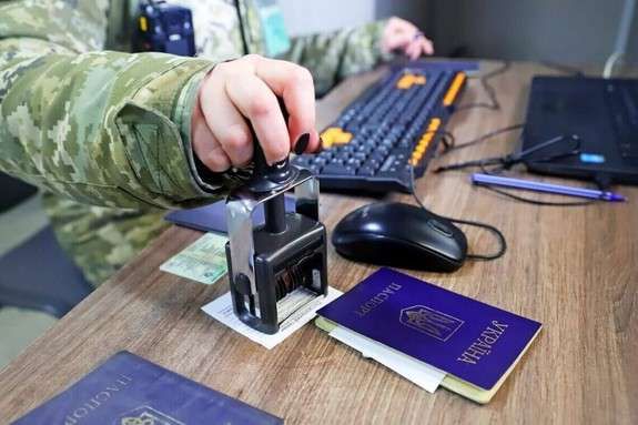 За кордон випускатимуть ще одну категорію військовозобов'язаних – Демченко