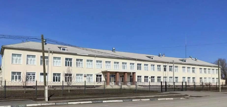 Ростовська школа, де й трапилася різанина влаштована дев"ятиккласником цієї ж школи.