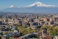 Автори заяви засудили "загрози з боку Росії та Азербайджану незалежності та територіальної цілісності Вірменії".