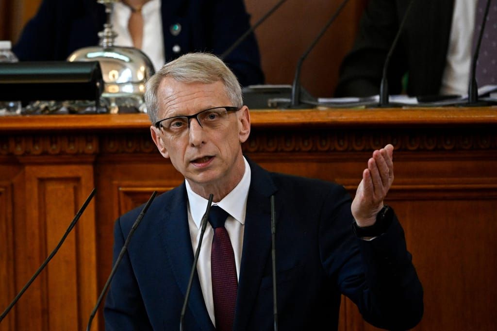 Ніколай Денков обвинувачує Угорщину та Сербію у фінансуванні росії