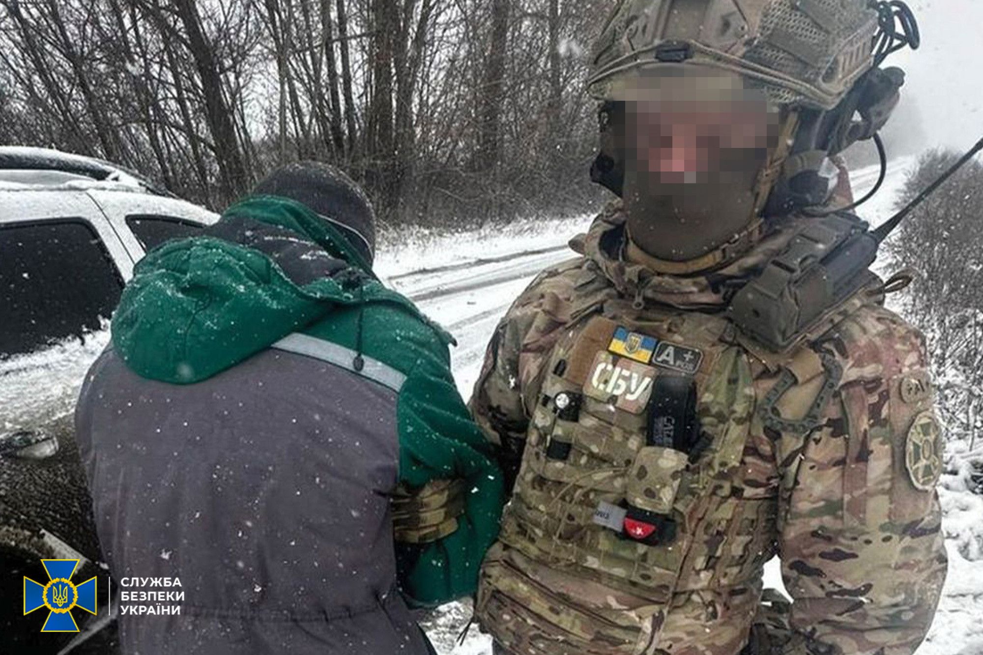 На Харківщині затримано агента ФСБ, який розвідував оборонні позиції українських військ на кордоні з рф.