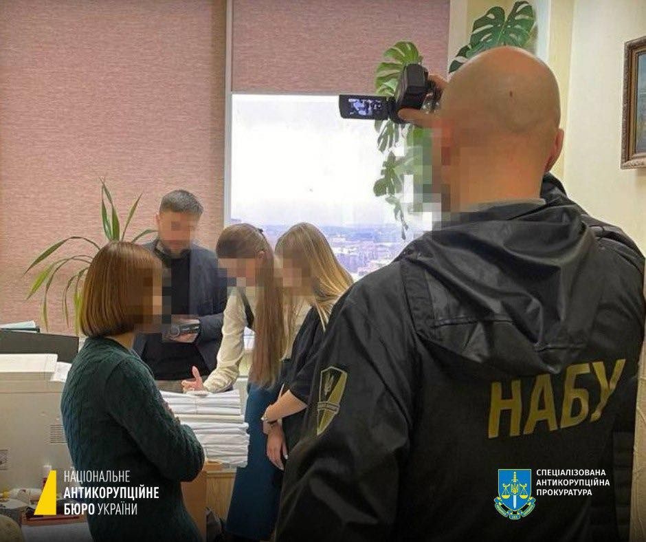 Багатотисячний хабар: викрито чотирьох суддів Київського апеляційного суду, фото
