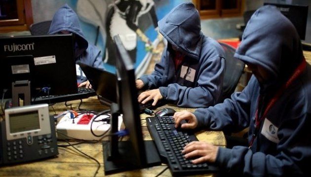Українські хакери постаралися: «накрилася» система управління підприємствами в рф