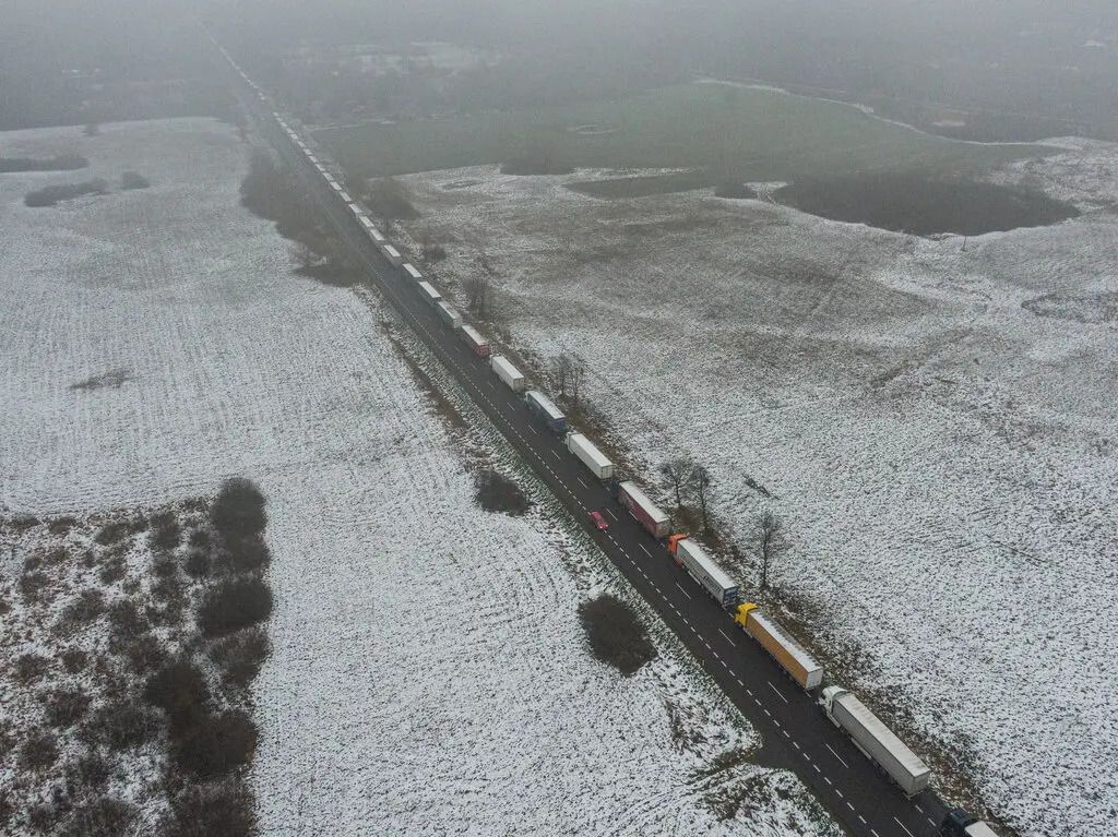 Міністр Секерський та польські фермери домовились про припинення блокади кордону