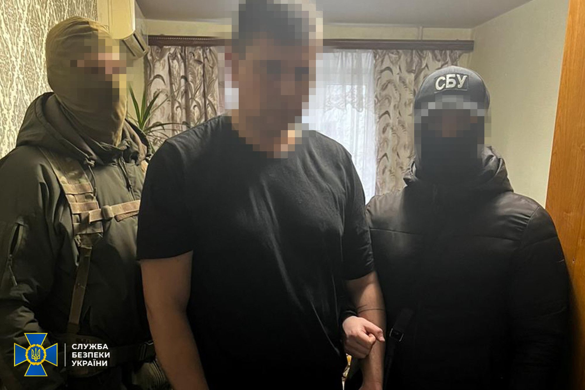 СБУ затримала посадовця Укрзалізниці, який шпигував за військовими ешелонами.
