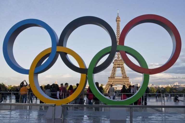 «Вони не можуть бути нейтральними»: Мінспорту намагається завадити росіянам виступити на Олімпіаді в Парижі