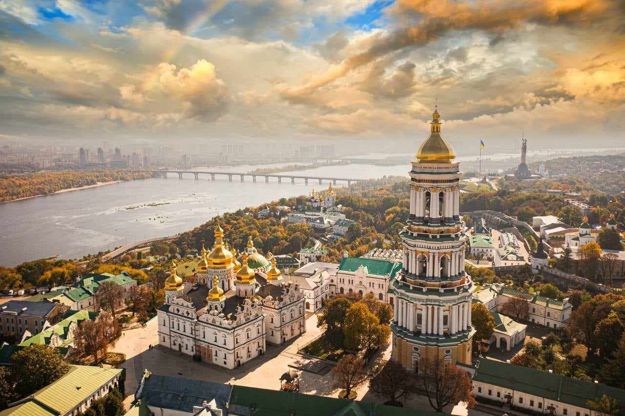 Кінець «руского міра»: Київрада передала землю Лаври у користування Національному заповіднику