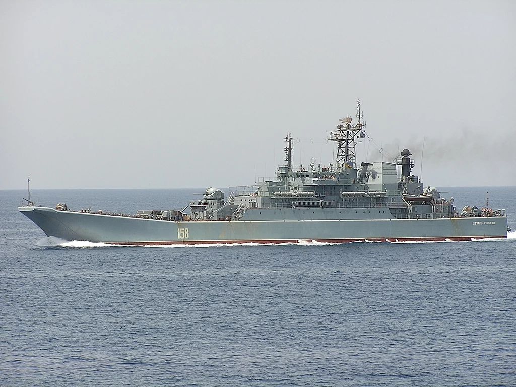 «Цезар Куніков» (рос. Цезарь Куников; до 10 травня 1989 р. «БДК-64») — російський десантний корабель проєкту 775. Базувався свого часу у Севастополі.