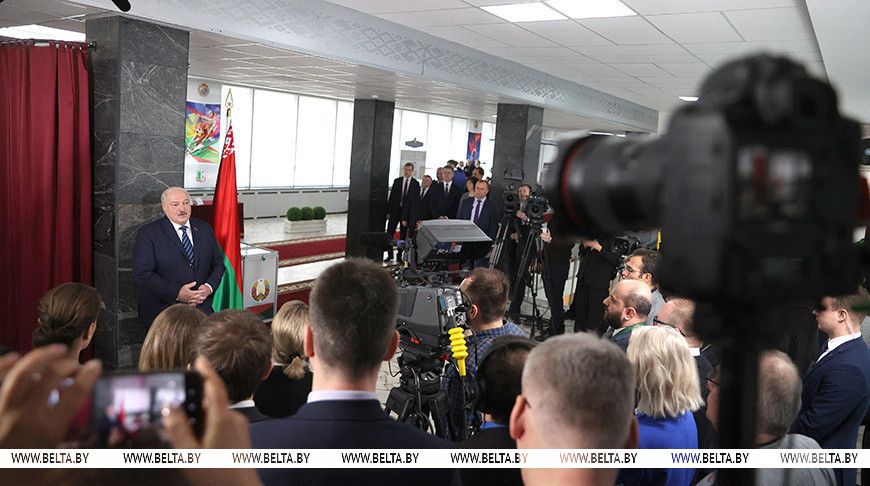 У 2020 році Лукашенко пішов на свій шостий термін глави Білорусі.
