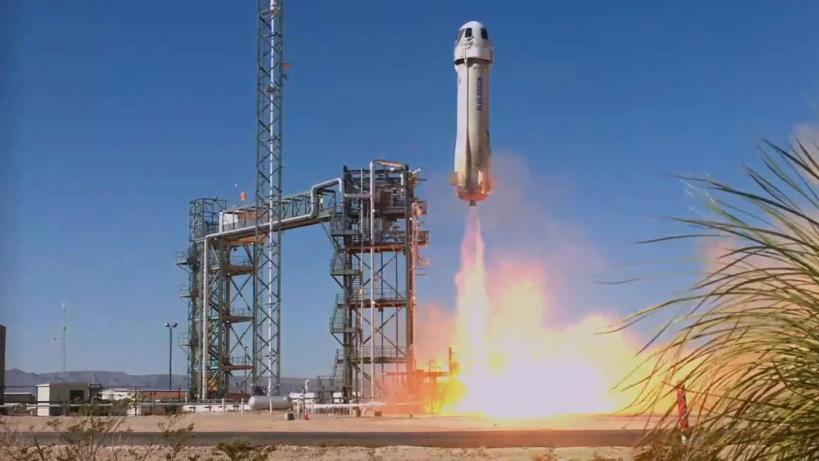 Blue Origin запустила в космос туристичну ракету: на борту – 90-річний астронавт. Екіпаж, який полетів у космос в рамках туристичної місії NS-25, складається з 6 пасажирів.
