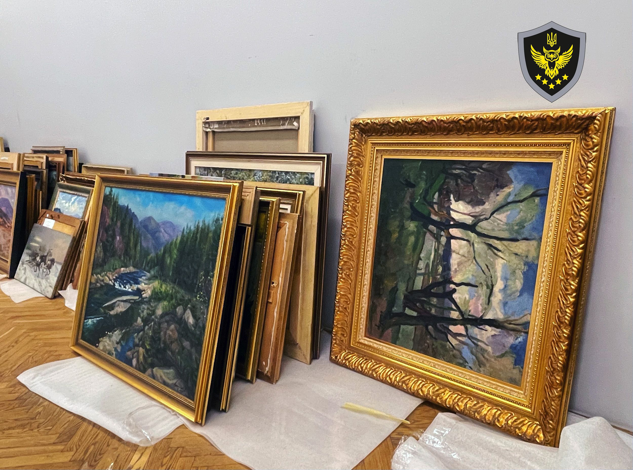 Розпродаж скасовано: десятки картин Медведчука передадуть до музею