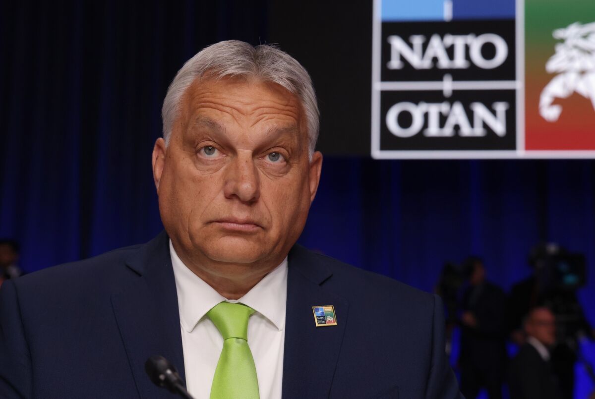 Орбан перегляне статус членства Угорщини в НАТО