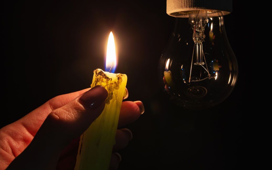 «Темний» понеділок: по всій Україні будуть відключення світла
