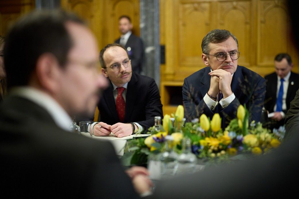 Дмитро Кулеба під час нещодавнього візиту урядової делегації до Швейцарії.