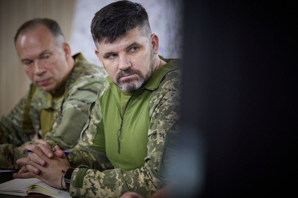 Новий командувач Об'єднаних сил ЗСУ Гнатов представлений підлеглим на Донеччині