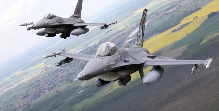 Нідерланди офіційно видали дозвіл на експорт в Україну 24 літаків F-16.