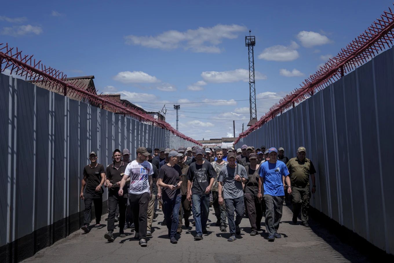 В Україні можуть мобілізуватися 27 тисяч засуджених в обмін на УДО