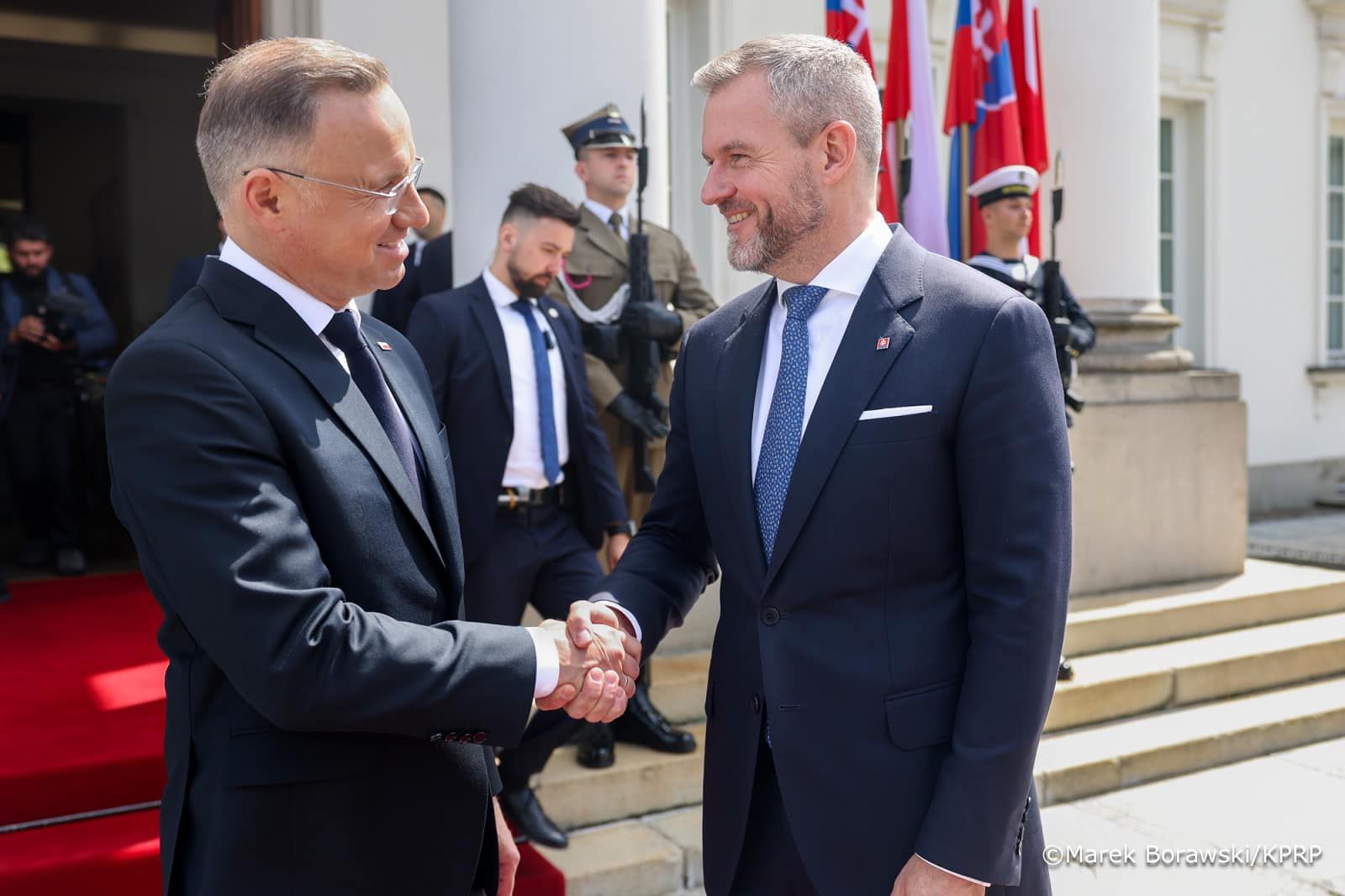 Президенти Польщі і Словаччини - Дуда і Пеллегріні під час зустрічі у Варшаві.