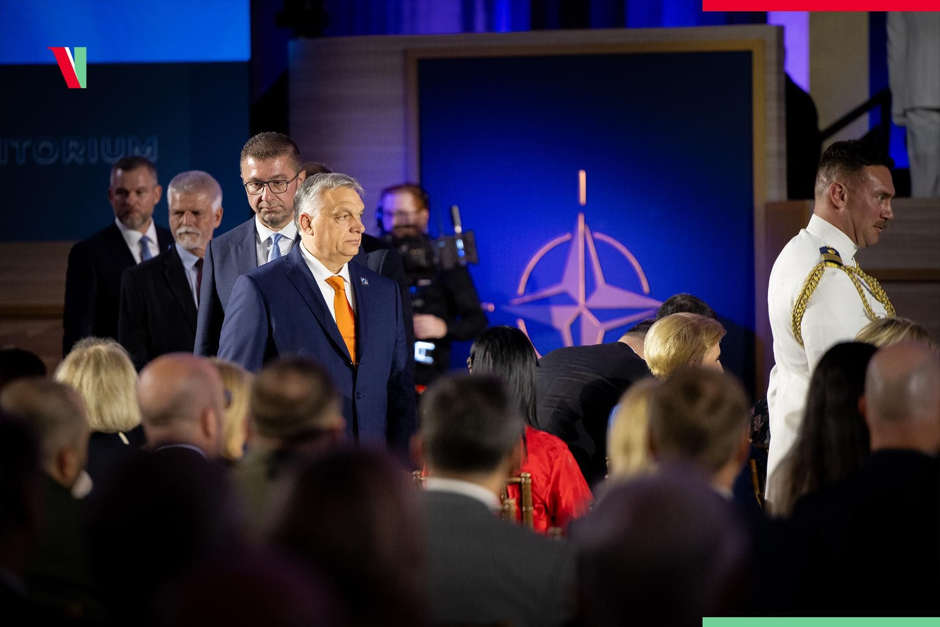 Одіозний Орбан прилетів на саміт НАТО до США, але зустрінеться ще й з Трампом.