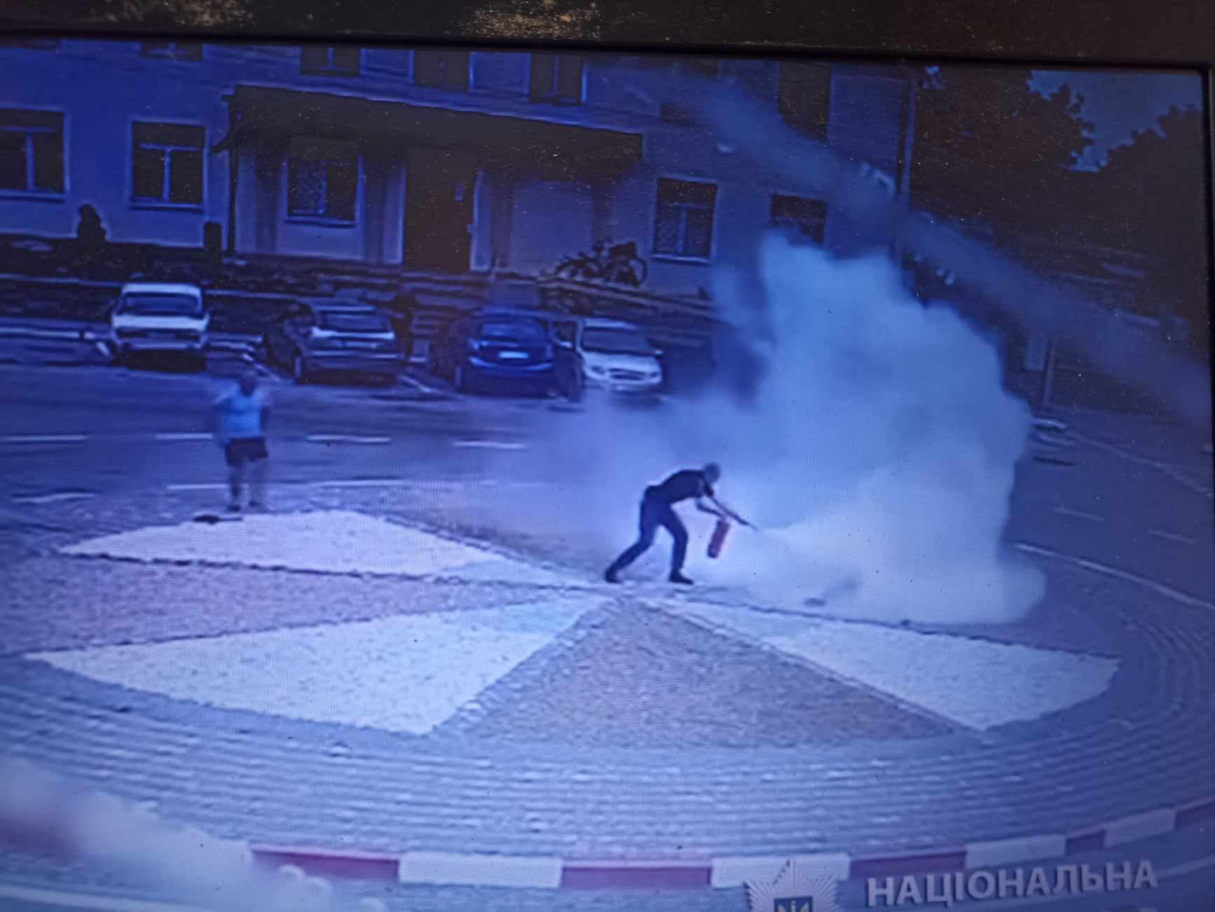 Жінка підпалила себе перед будівлею суду на Київщині.