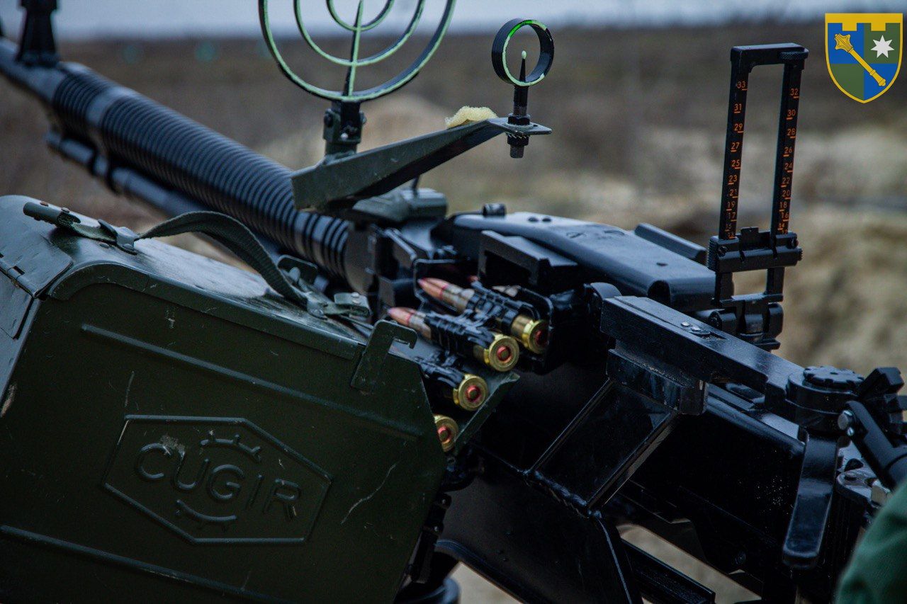 Чимала партія кулеметів ДШК так і не надійшла до України з-за кордону.