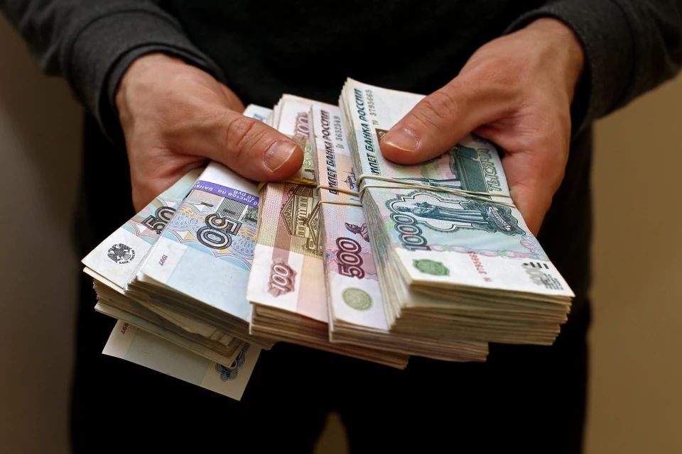 Одноразова виплата  нарарі за поребриком становитиме 400 тисяч рублів - за бажання їхати на війну та вбивати українців.