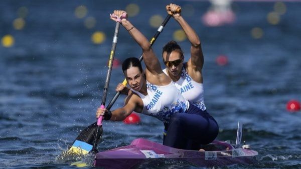 Каноїстка Людмила Лузан у дуеті з Анастасією Рибачок виграла «срібло» в спринті, а в парі  з борцем Парвізом Насібовим несла український прапор на церемонії закриття Ігор-2024.