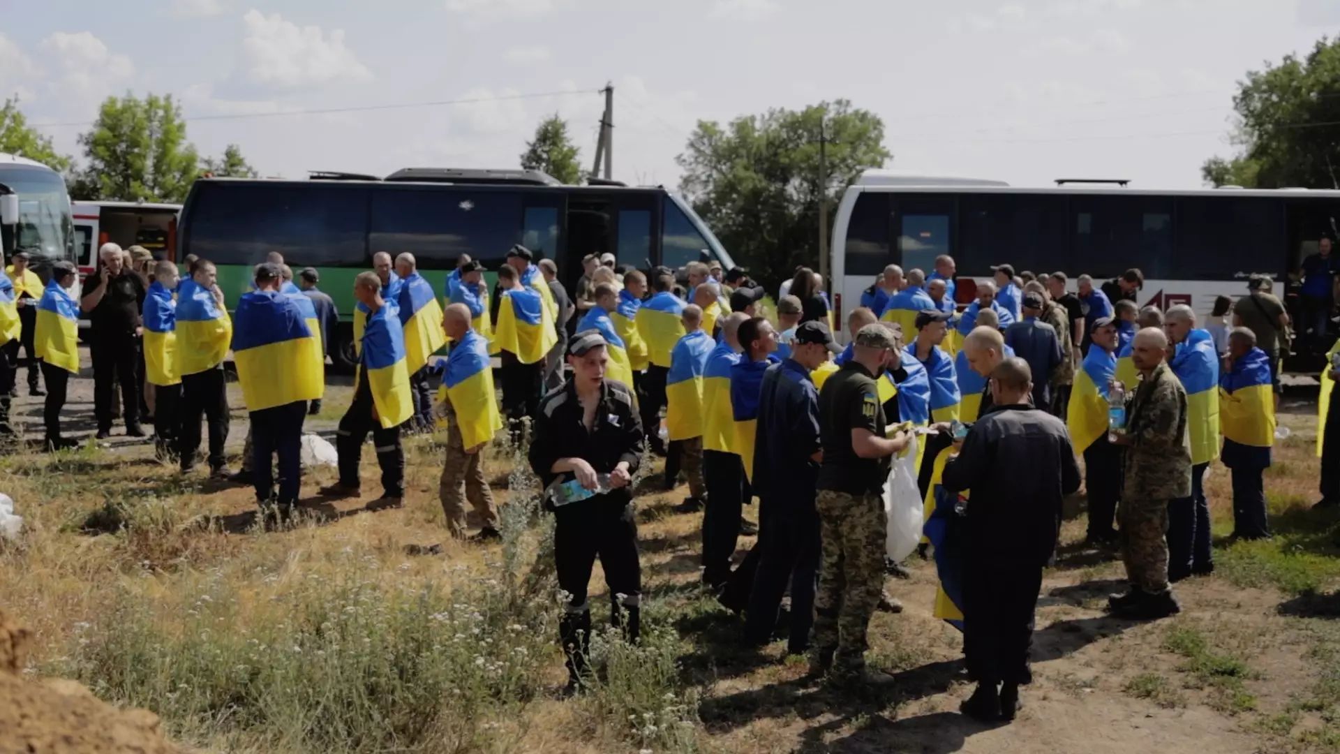 МВС представило фільм про повернення полонених захисників і їхню реабілітацію