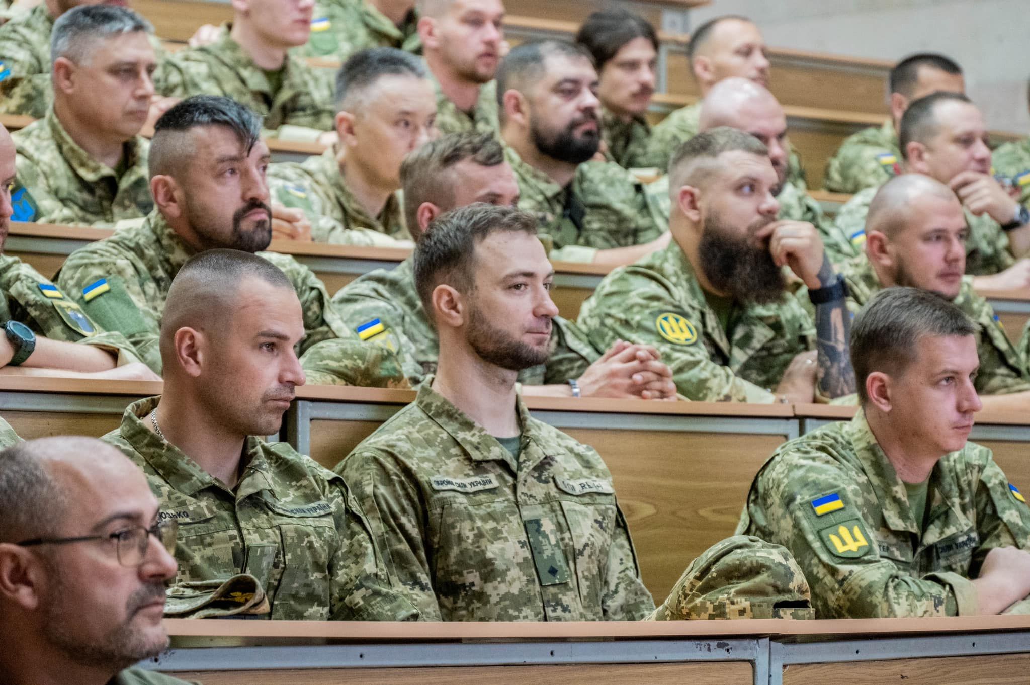 Бойовий дух має не менше значення, ніж військова підготовка.