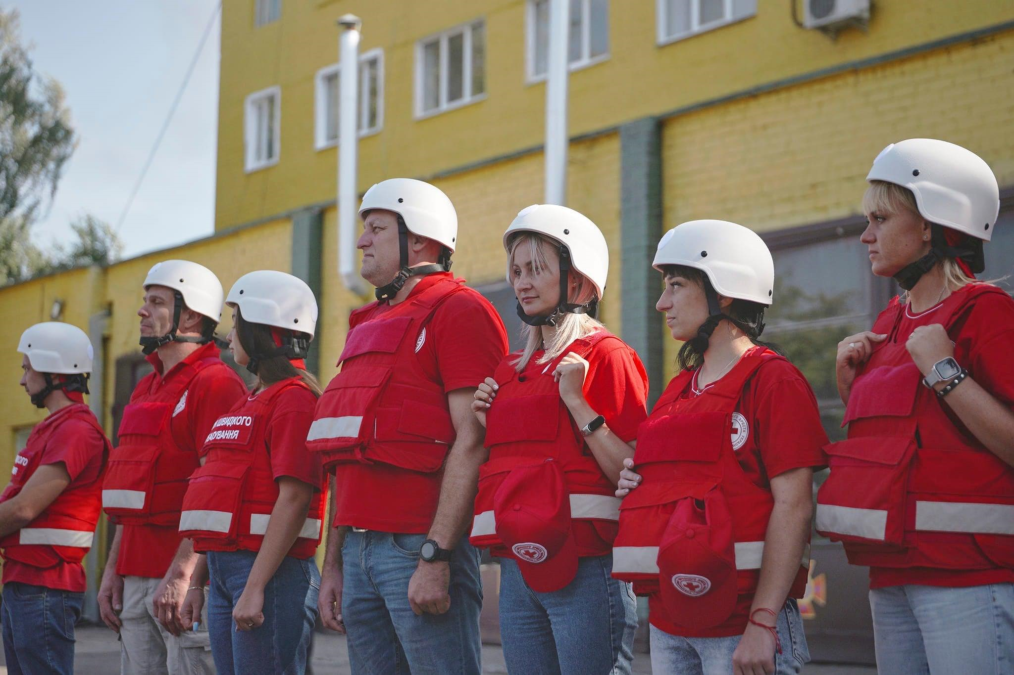 На підтримку поважних, сильних та відважних: 44 пожежні команди Черкащини отримали нову амуніцію