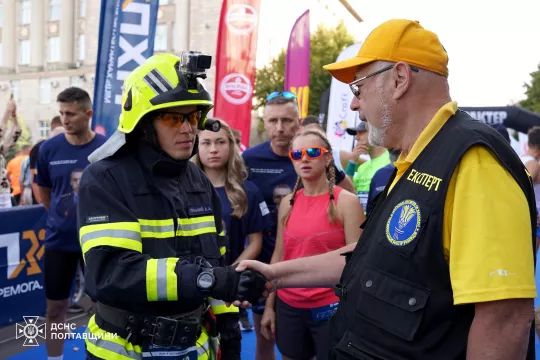 Із сокирою за поясом. Як полтавський рятувальник Андрій Гречаний бігав по Черкасах, щоб установити рекорд