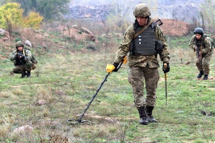 Відновлення України: Швейцарія виділить кошти на розмінування