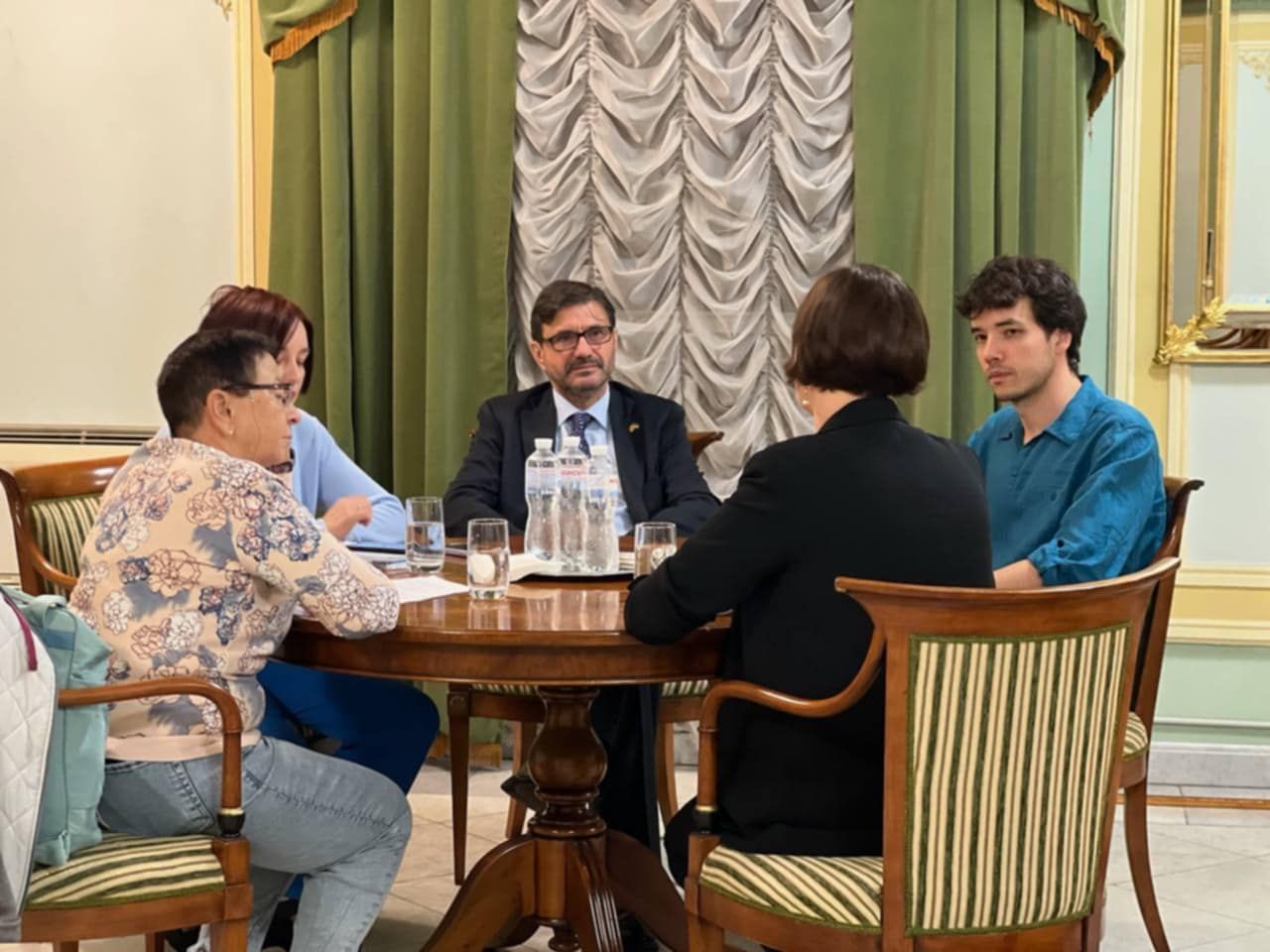 Посол Рікардо Лопес-Аранда Хагу і диригент Рок Фаргас розповідають про прем’єру