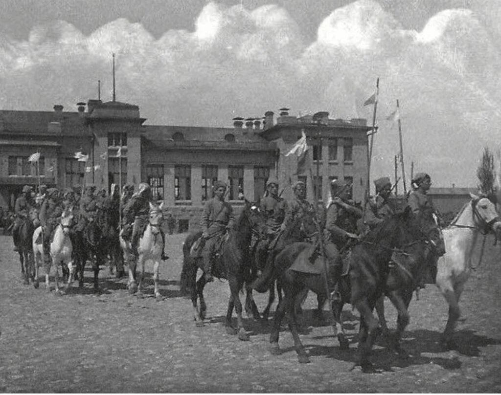 Українська кіннота у Бахмуті, 1918 рік.