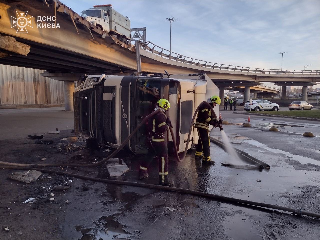 Водію стало зле, тому й не справився з керуванням авто.