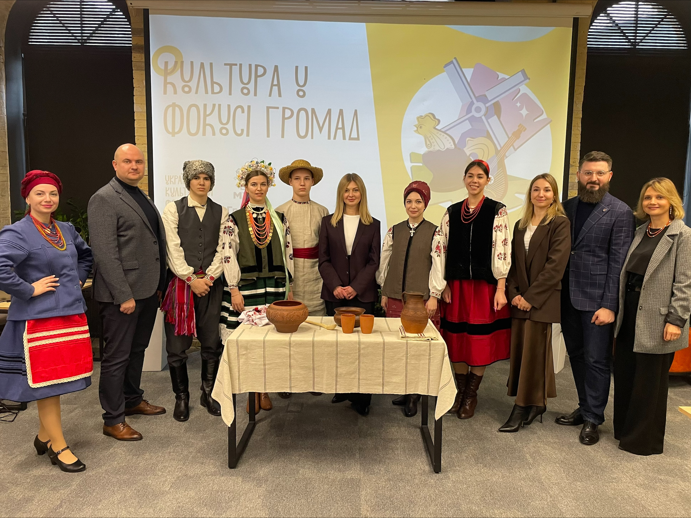 Рухати, спільно діяти і творити: проєкти, які змінюють громади та популяризують Україну у світі