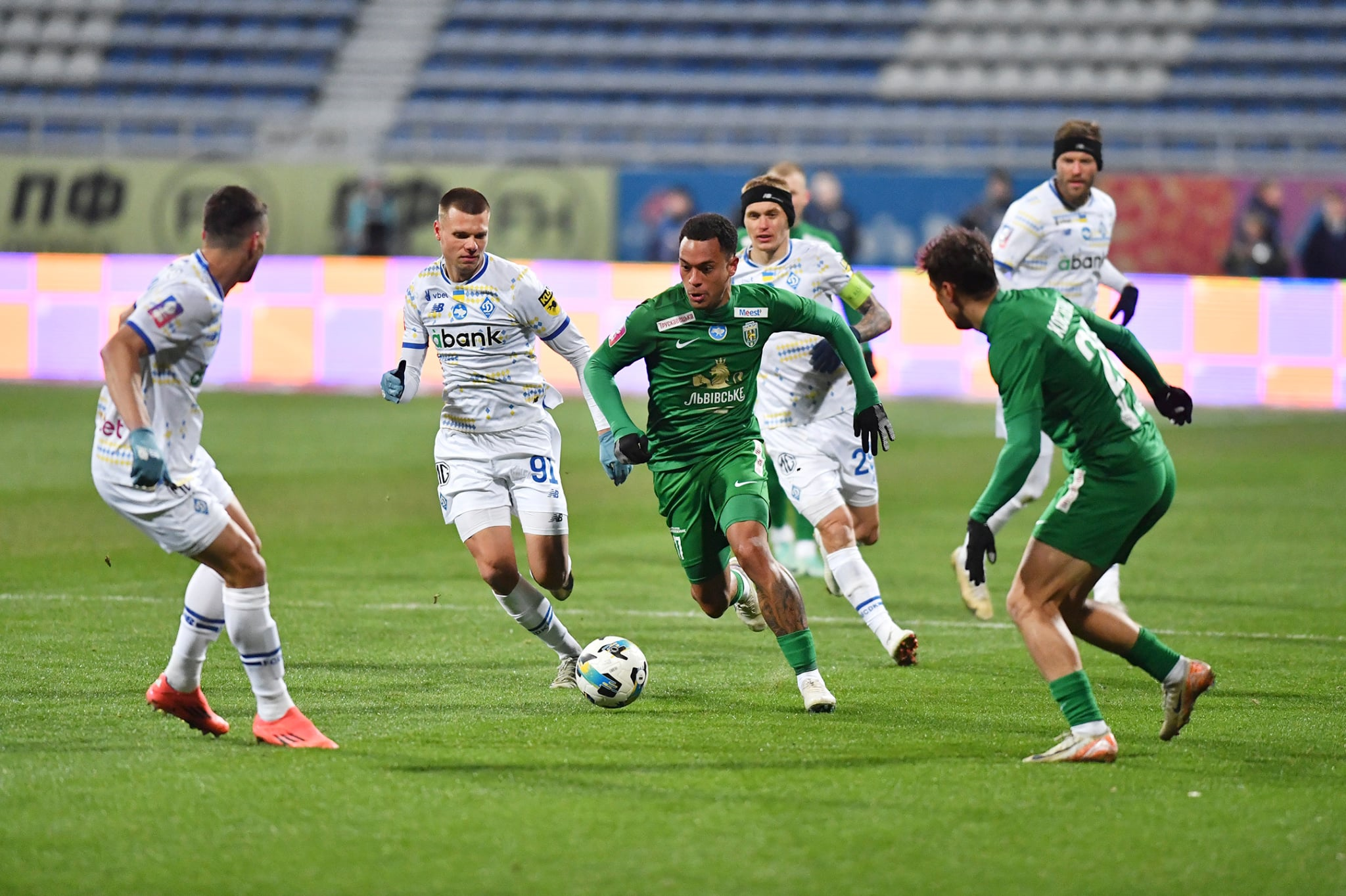 «Таких морозів ніхто не очікував». Як пройшло поновлення футбольного чемпіонату України