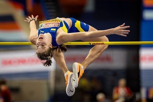 Ярослава Магучіх утретє поспіль виграла чемпіонат Європи в приміщенні.