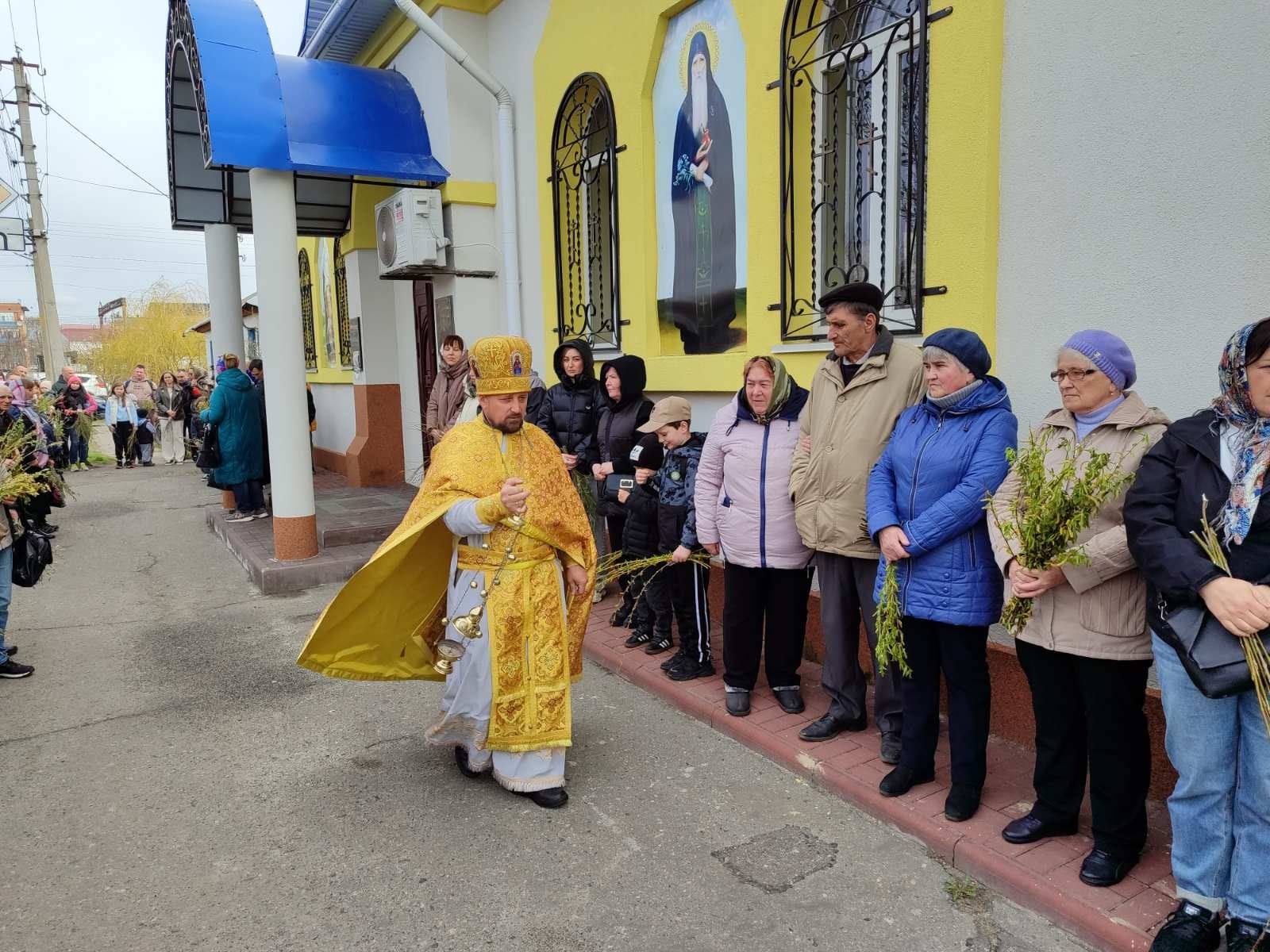 Священник з характером бійця. Молитви отця Володимира з Полтавщини рятують воїнів і техніку