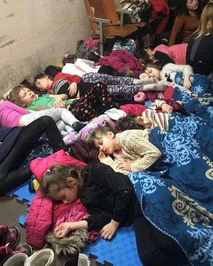 Україна втратила половину дитячого населення.